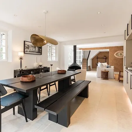 Taman, 5 Chambres, Proche Et Centre-ville