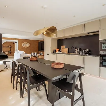 Taman, 5 Chambres, Proche Et Centre-ville