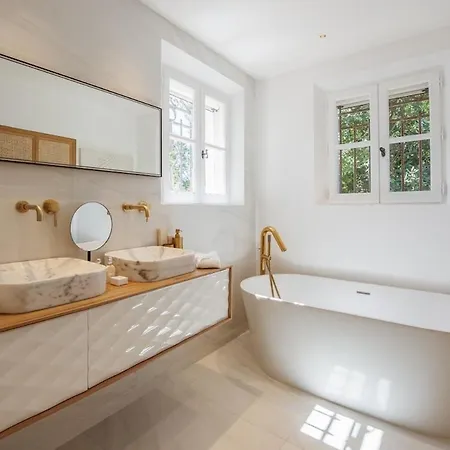Taman, 5 Chambres, Proche Et Centre-ville *