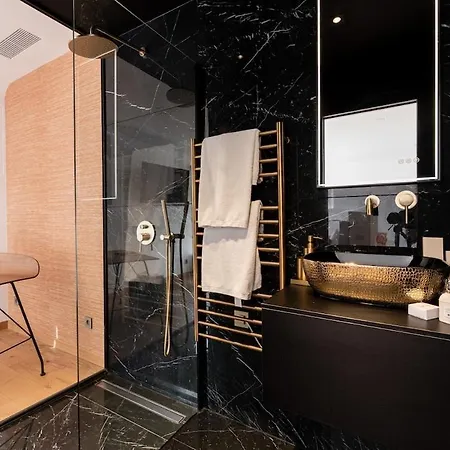 Taman, 5 Chambres, Proche Et Centre-ville * Сен-Тропе
