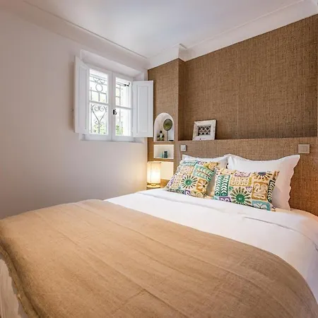 Taman, 5 Chambres, Proche Et Centre-ville Вилла