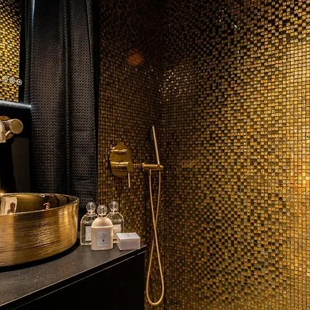 Taman, 5 Chambres, Proche Et Centre-ville * Сен-Тропе